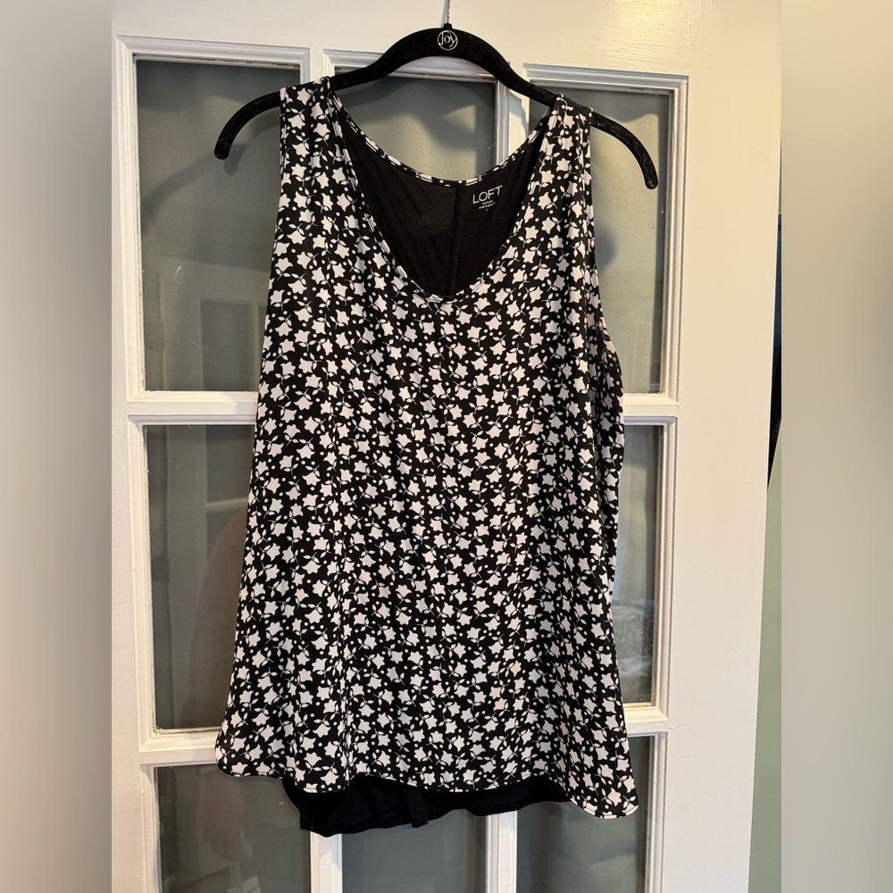 LOFT Black & White Floral Tank Top L